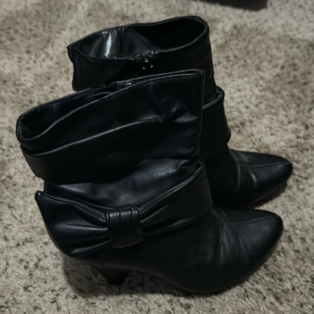 Maurice’s black booties with bow